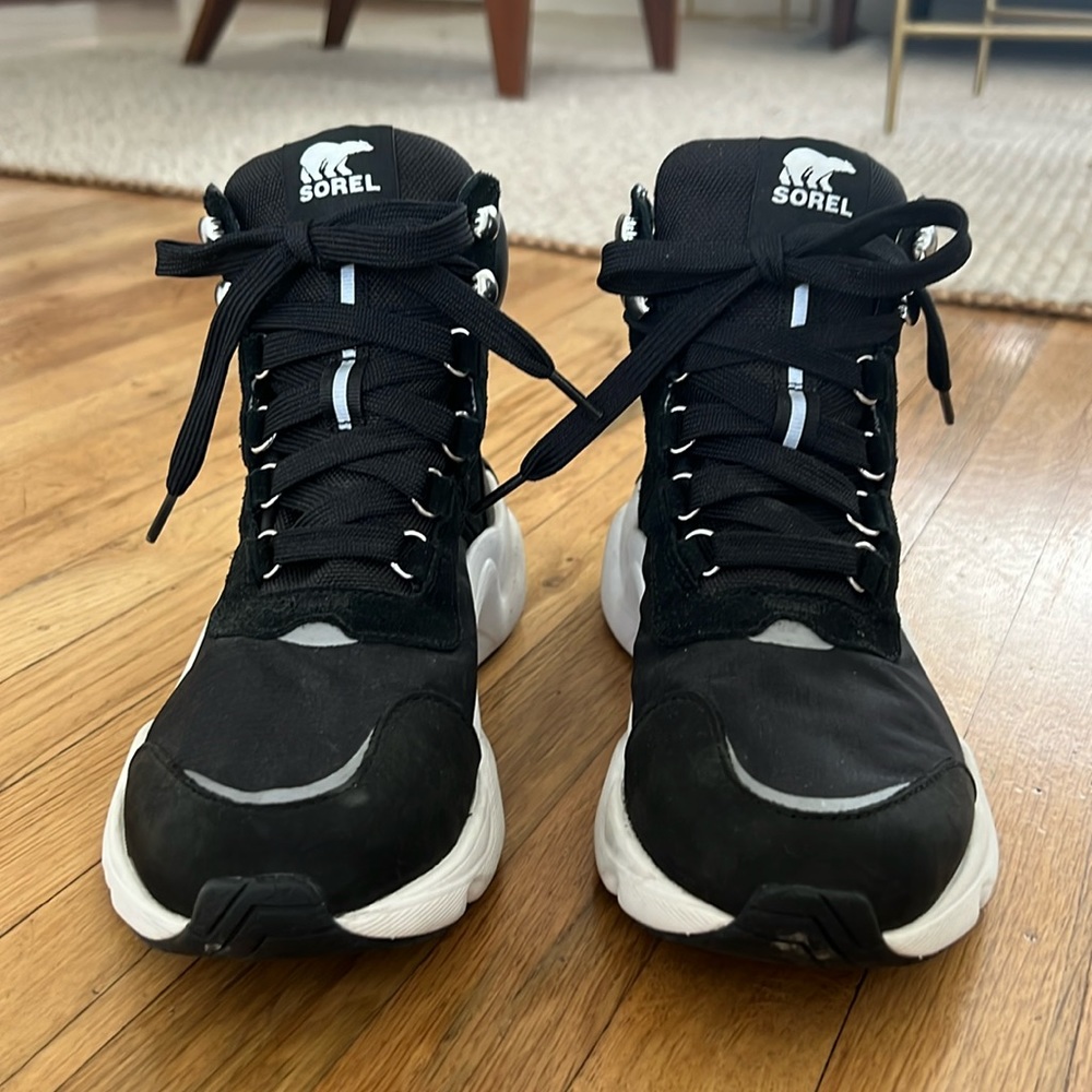 Basically new black Sorel Kinetic Breakthru boots